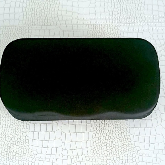 Rare  New Gucci Jumbo Sized Glass Case See Photos for size. - Picture 1 of 11